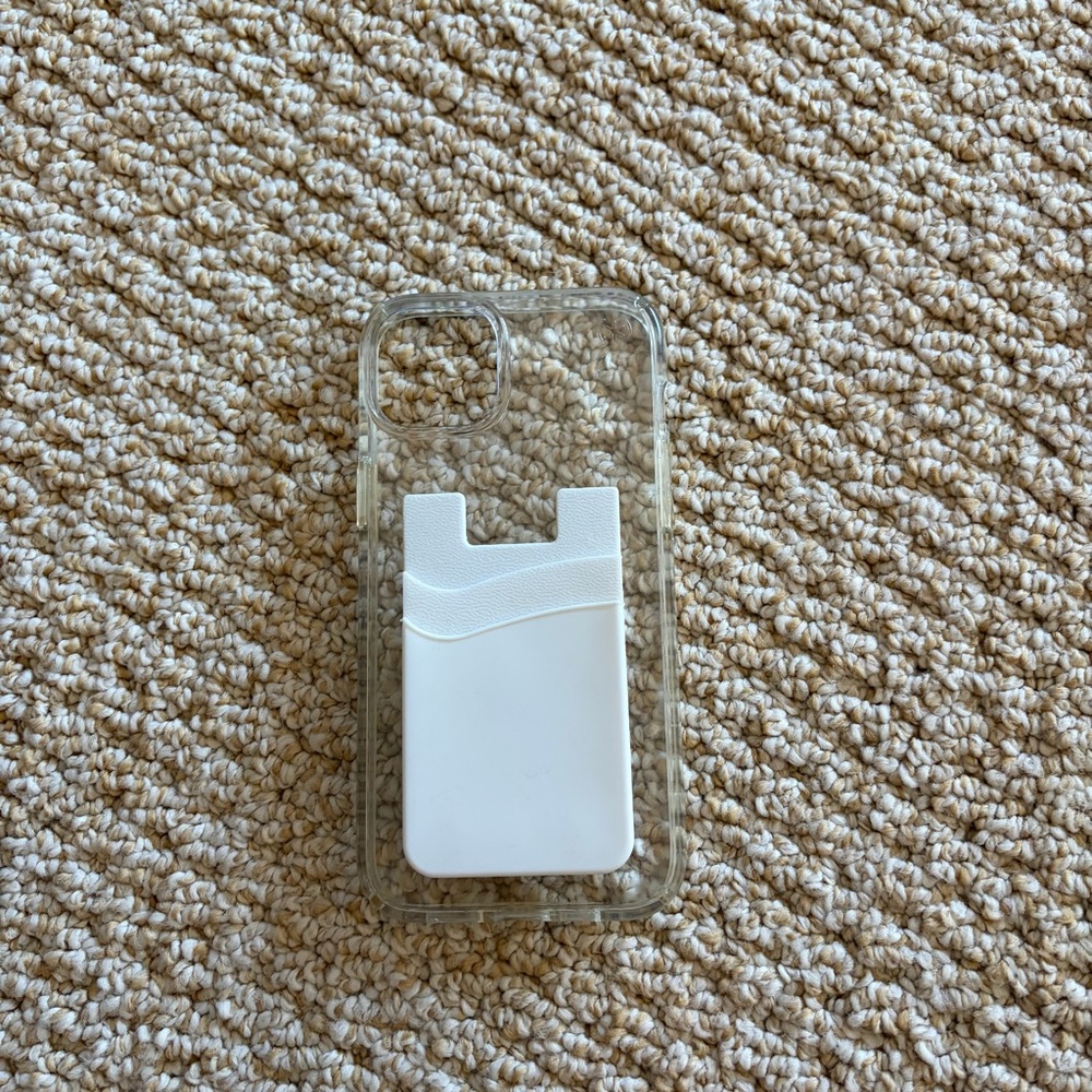 ✨FREE WITH PURCHASE✨ Speck iPhone 14 Plus Case